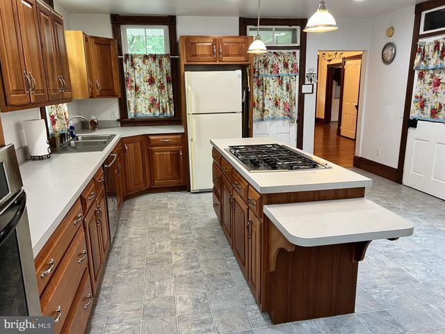 3641 MARIETTA AVE, Lancaster, PA 17601