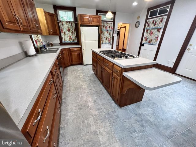 3641 MARIETTA AVE, Lancaster, PA 17601