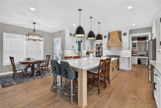 11414 Bluestem Drive, Kearney, MO 64060