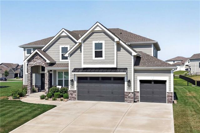 11414 Bluestem Drive, Kearney, MO 64060
