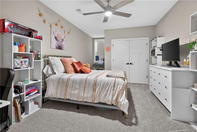 11414 Bluestem Drive, Kearney, MO 64060