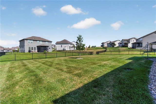 11414 Bluestem Drive, Kearney, MO 64060