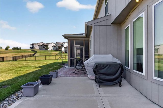 11414 Bluestem Drive, Kearney, MO 64060