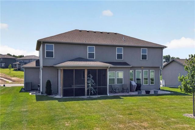 11414 Bluestem Drive, Kearney, MO 64060