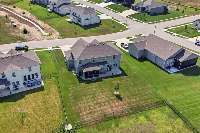 11414 Bluestem Drive, Kearney, MO 64060