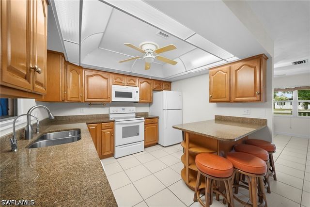8700 Exeter ST, Fort Myers, FL 33907