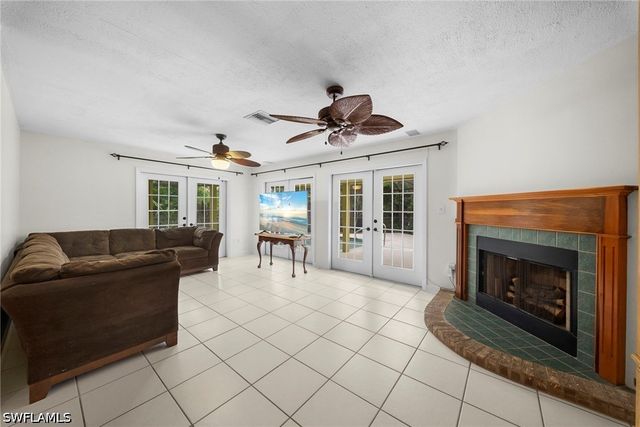 8700 Exeter ST, Fort Myers, FL 33907
