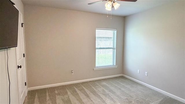 300 Madison Crossing Drive, Sulphur, LA 70665