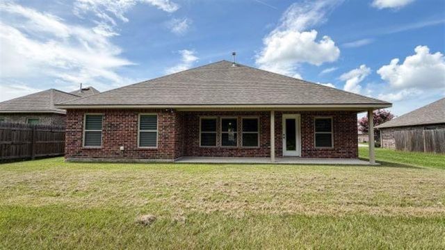 300 Madison Crossing Drive, Sulphur, LA 70665