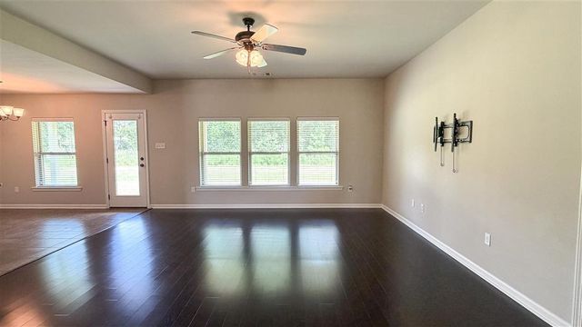 300 Madison Crossing Drive, Sulphur, LA 70665