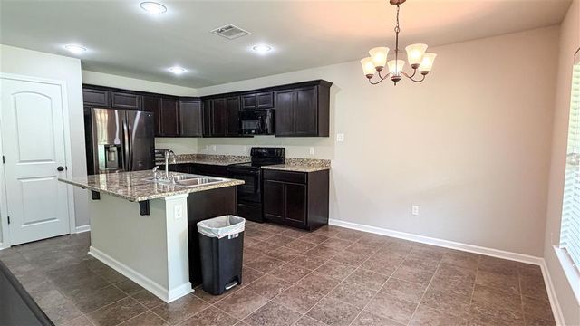300 Madison Crossing Drive, Sulphur, LA 70665