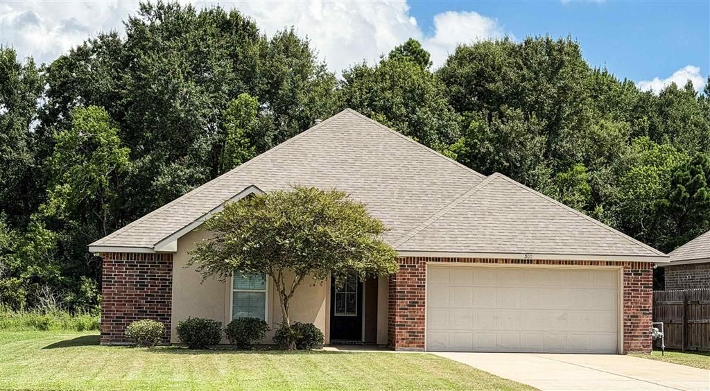 300 Madison Crossing Drive, Sulphur, LA 70665