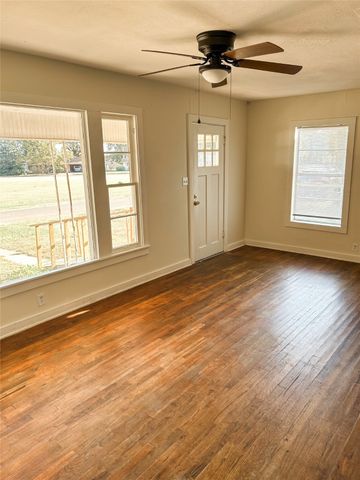 505 Anderson Street, New Boston, TX 75570