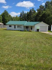 10877 Johnston Blvd, St. Helen, MI 48656