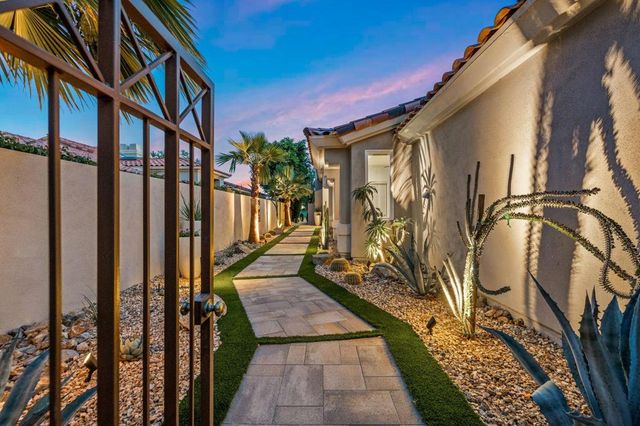 775 Box Canyon Trail, Palm Desert, CA 92211