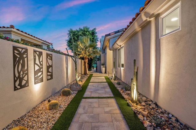 775 Box Canyon Trail, Palm Desert, CA 92211