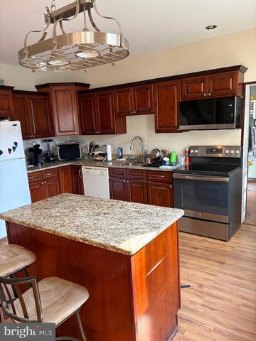 112 E COOKE AVE, Glenolden, PA 19036
