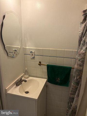 112 E COOKE AVE, Glenolden, PA 19036