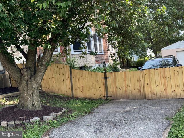 112 E COOKE AVE, Glenolden, PA 19036