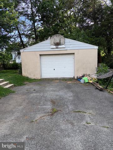 112 E COOKE AVE, Glenolden, PA 19036
