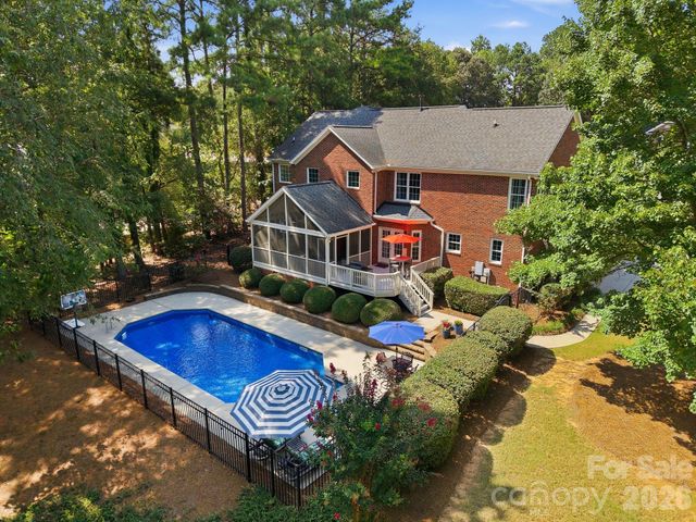 4507 Rippling Cove Court, Denver, NC 28037