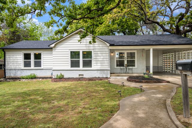 621 W Brock Street, Denison, TX 75020