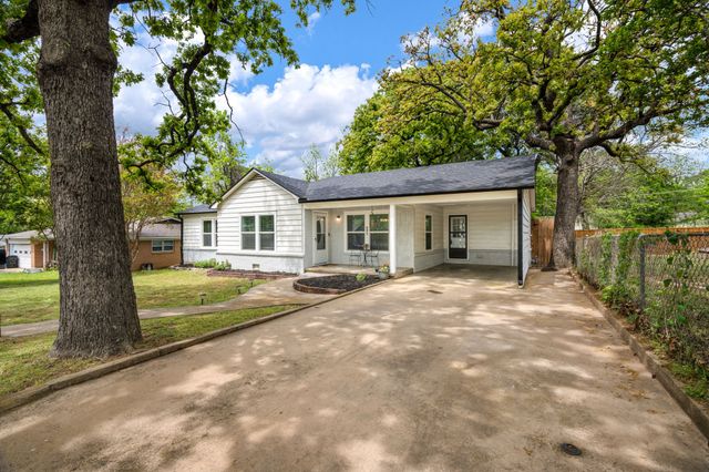 621 W Brock Street, Denison, TX 75020
