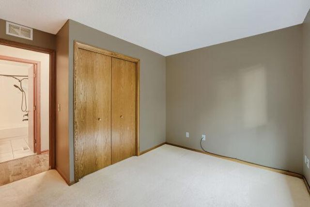 8777 Jasmine Lane, Eden Prairie, MN 55344