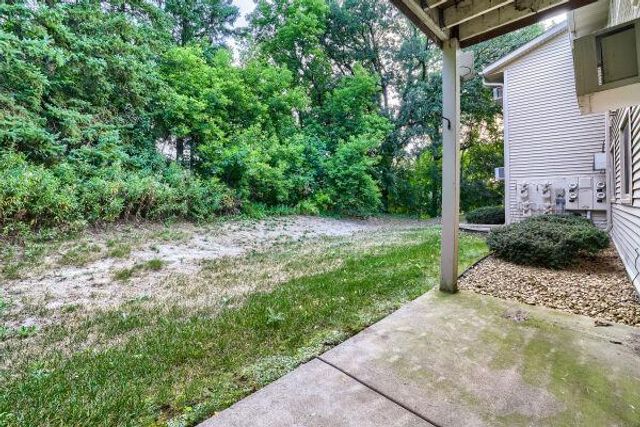 8777 Jasmine Lane, Eden Prairie, MN 55344