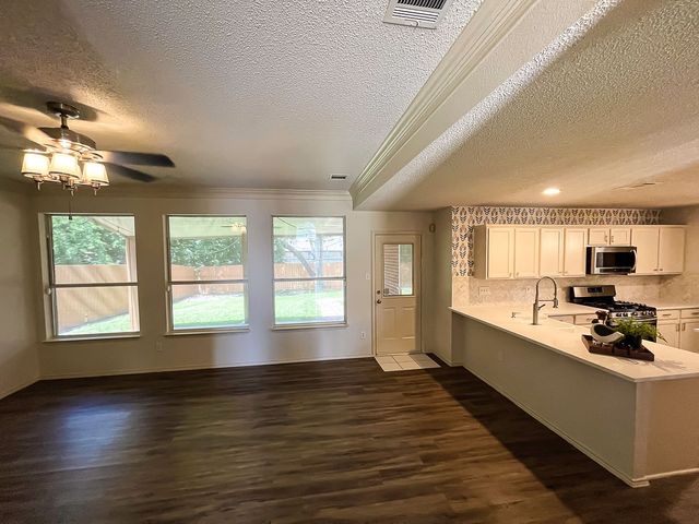 7305 Gillon Drive, Rowlett, TX 75089