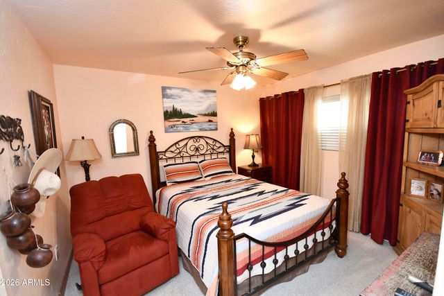 4701 W MISTY WILLOW Lane, Glendale, AZ 85310