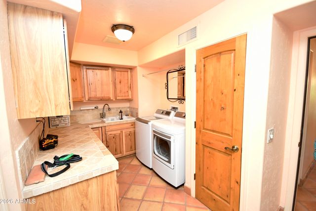 4701 W MISTY WILLOW Lane, Glendale, AZ 85310