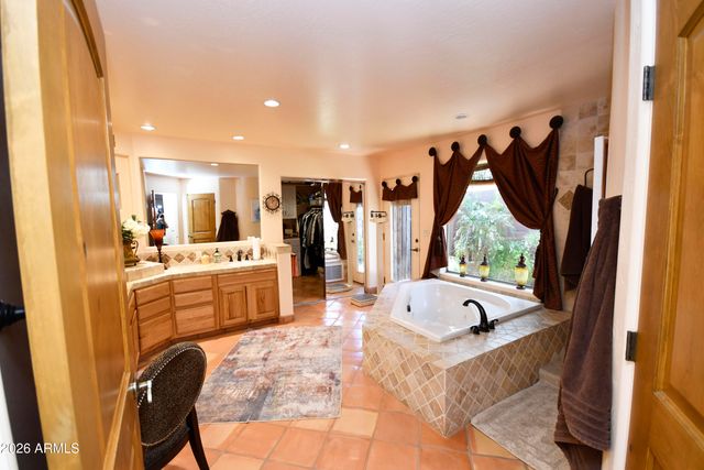 4701 W MISTY WILLOW Lane, Glendale, AZ 85310