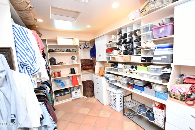 4701 W MISTY WILLOW Lane, Glendale, AZ 85310