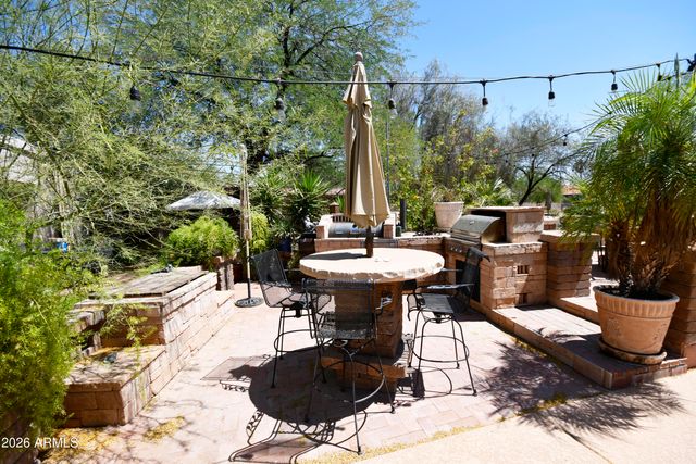 4701 W MISTY WILLOW Lane, Glendale, AZ 85310