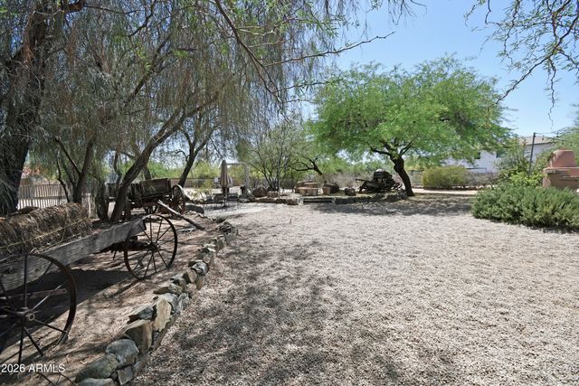 4701 W MISTY WILLOW Lane, Glendale, AZ 85310