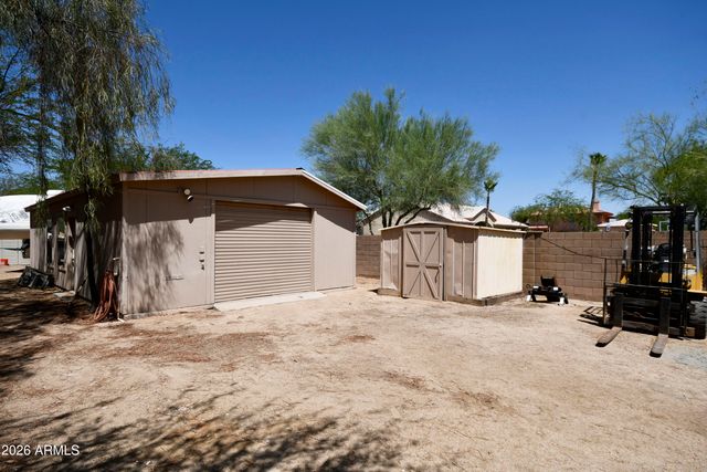 4701 W MISTY WILLOW Lane, Glendale, AZ 85310