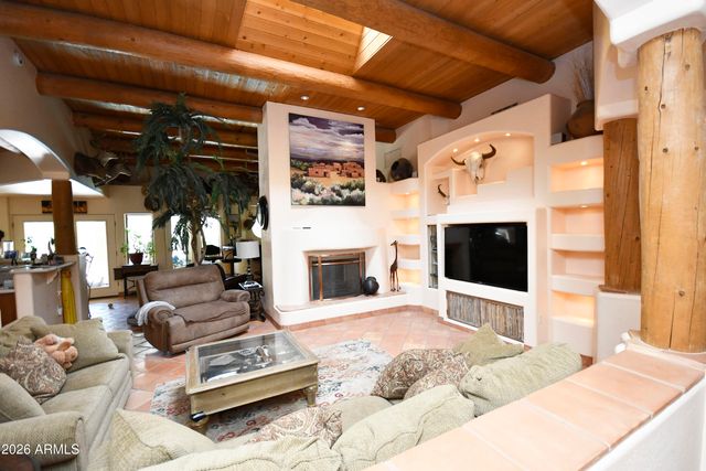 4701 W MISTY WILLOW Lane, Glendale, AZ 85310