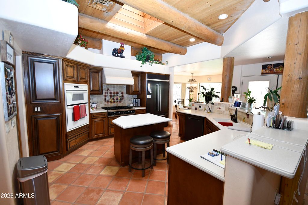 4701 W MISTY WILLOW Lane, Glendale, AZ 85310 — photo 3
