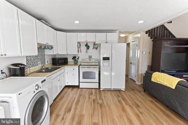 386 OCEAN PKWY, Berlin, MD 21811