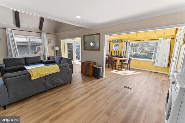386 OCEAN PKWY, Berlin, MD 21811