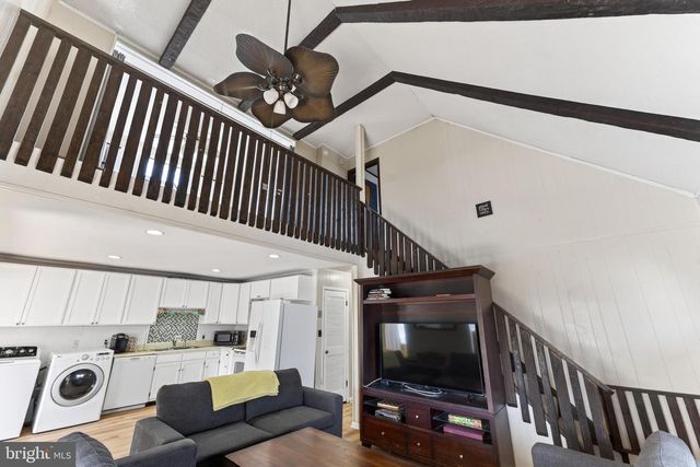 386 OCEAN PKWY, Berlin, MD 21811