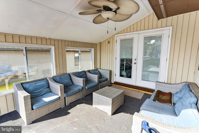 386 OCEAN PKWY, Berlin, MD 21811