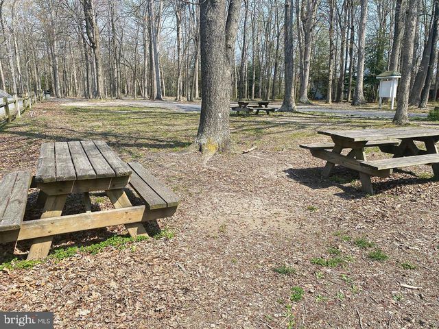 386 OCEAN PKWY, Berlin, MD 21811