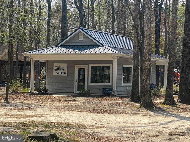 386 OCEAN PKWY, Berlin, MD 21811