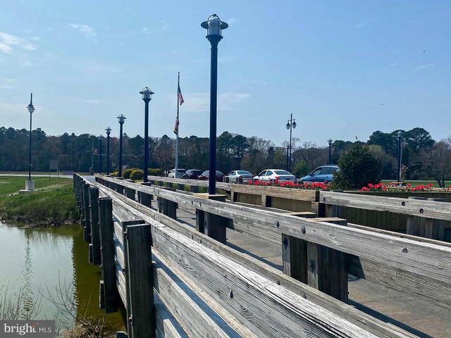 386 OCEAN PKWY, Berlin, MD 21811