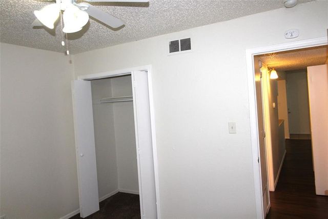 999 N 5th Street, Noble, OK 73068