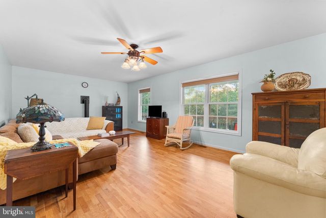 7817 HAZELAND LN, Boston, VA 22713