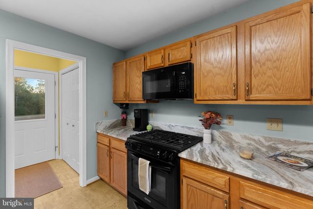 7817 HAZELAND LN, Boston, VA 22713