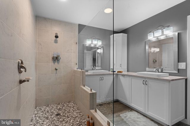 7817 HAZELAND LN, Boston, VA 22713